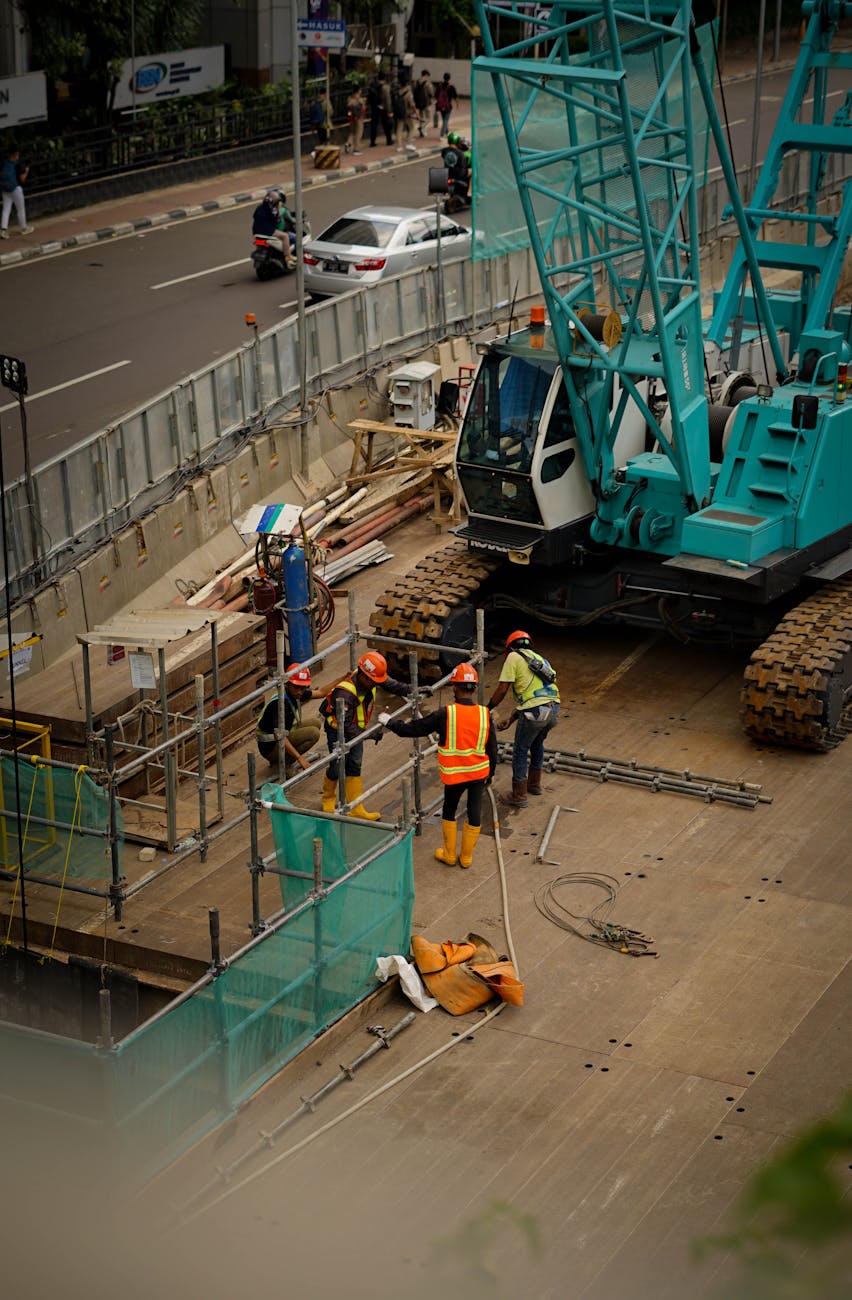 Tank reinforcement and leak arrest