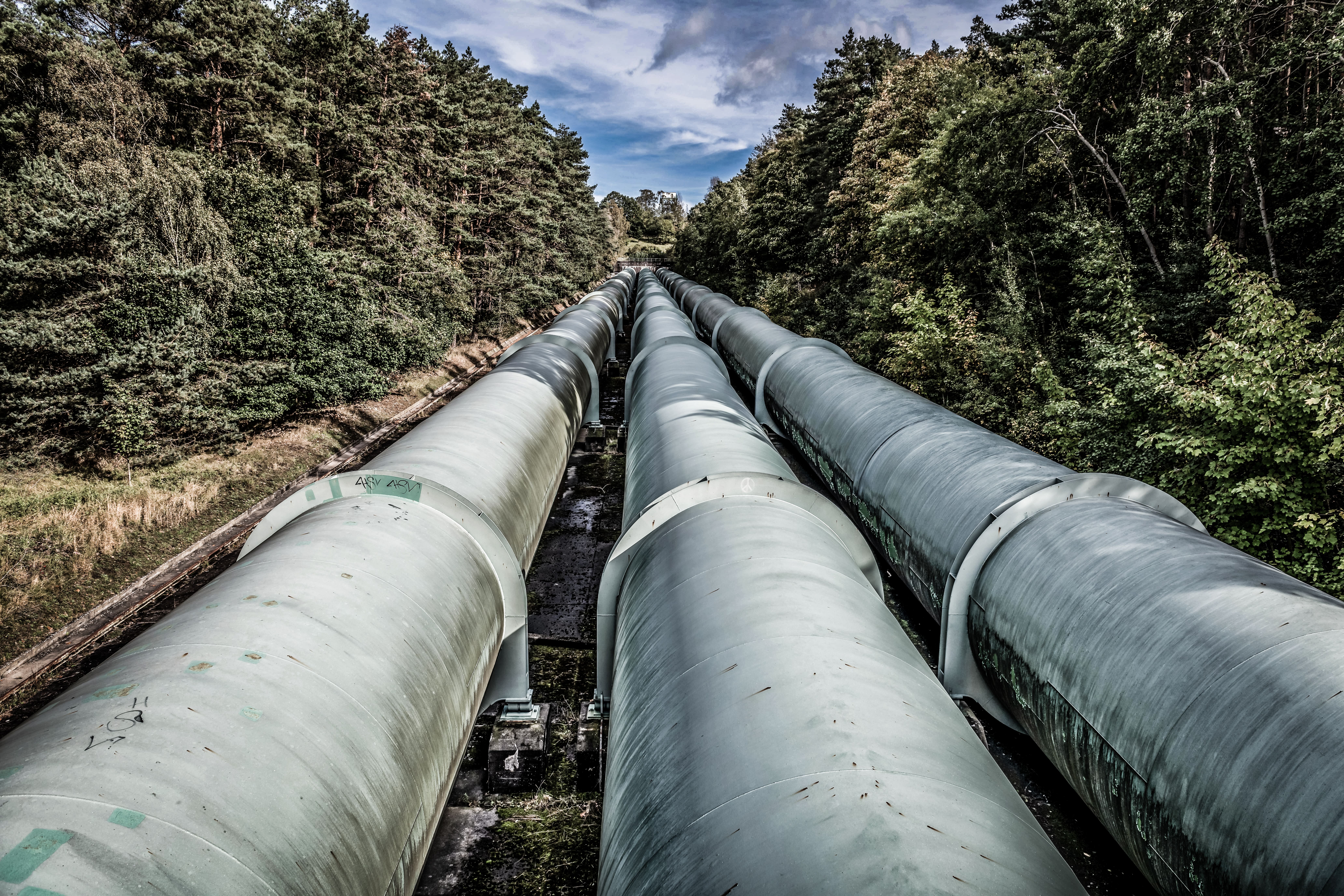 Pipeline construction tools